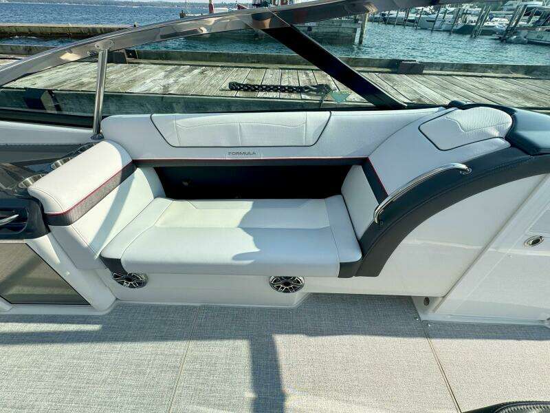35ft Formula Yacht For Sale