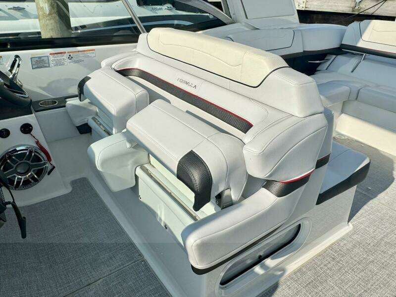 35ft Formula Yacht For Sale