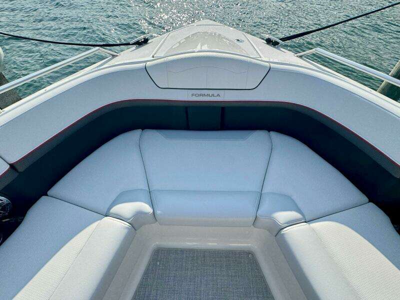 35ft Formula Yacht For Sale