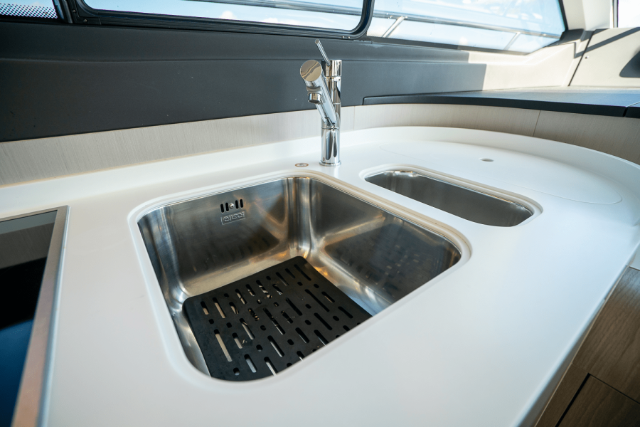 60ft Azimut Yacht For Sale