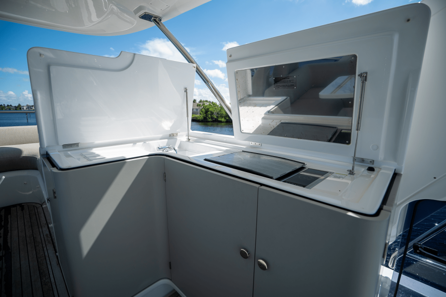 60ft Azimut Yacht For Sale