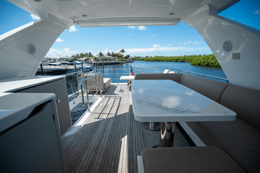 60ft Azimut Yacht For Sale