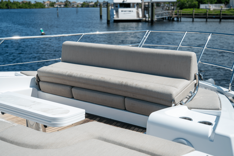 60ft Azimut Yacht For Sale