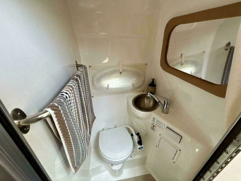26ft Rinker Yacht For Sale