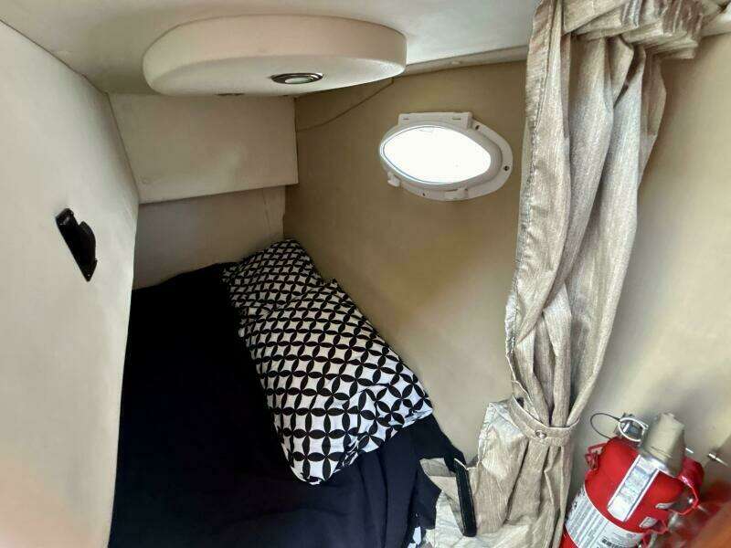 26ft Rinker Yacht For Sale
