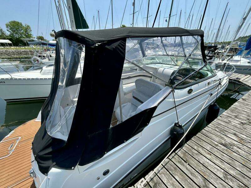 26ft Rinker Yacht For Sale