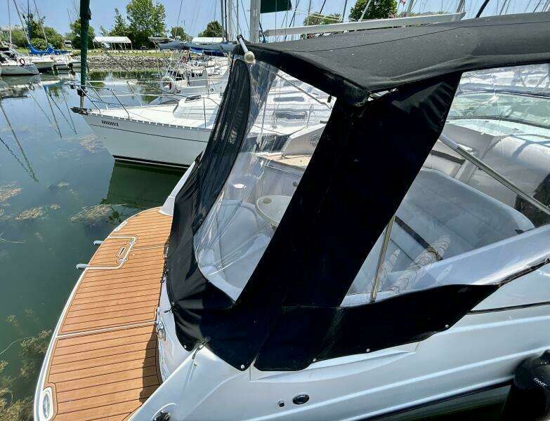26ft Rinker Yacht For Sale