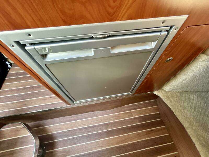26ft Rinker Yacht For Sale