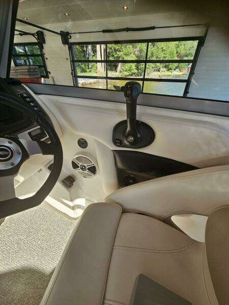 26ft Chaparral Yacht For Sale