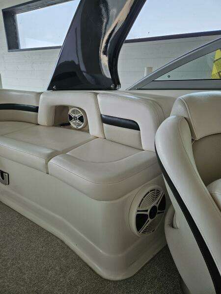 26ft Chaparral Yacht For Sale