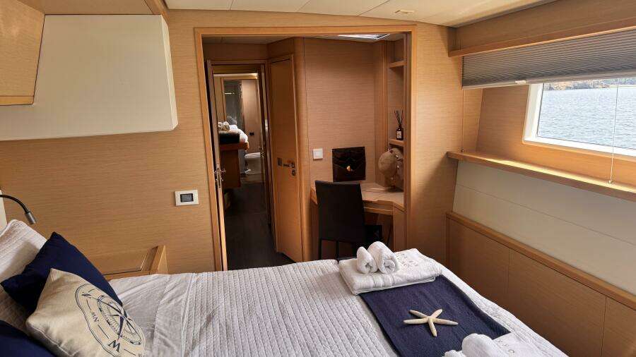 Oui Cherie 52ft Lagoon Yacht For Sale