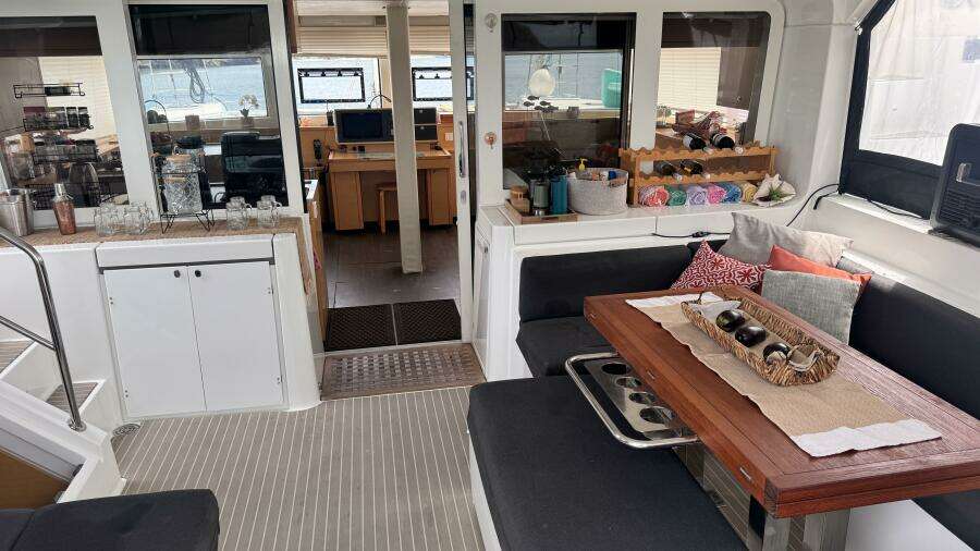 Oui Cherie 52ft Lagoon Yacht For Sale