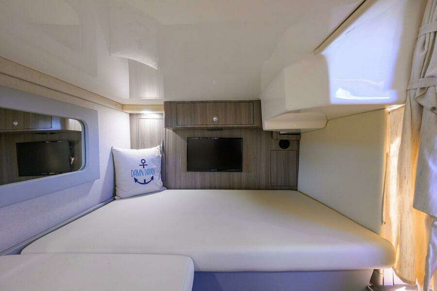 DAMN DADDY 35ft Regal Yacht For Sale