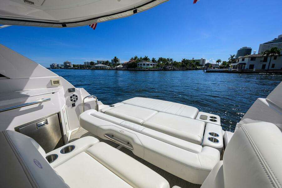 DAMN DADDY 35ft Regal Yacht For Sale