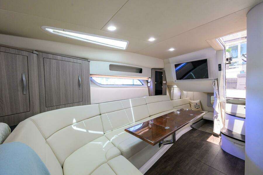 DAMN DADDY 35ft Regal Yacht For Sale