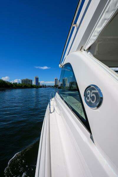 DAMN DADDY 35ft Regal Yacht For Sale