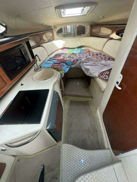 26ft Sea Ray Yacht For Sale
