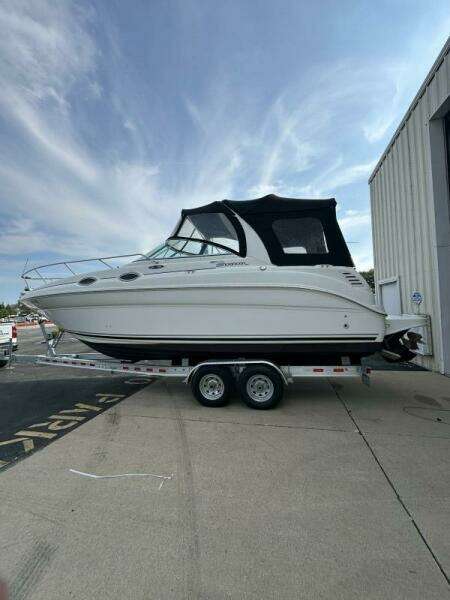 26ft Sea Ray Yacht For Sale