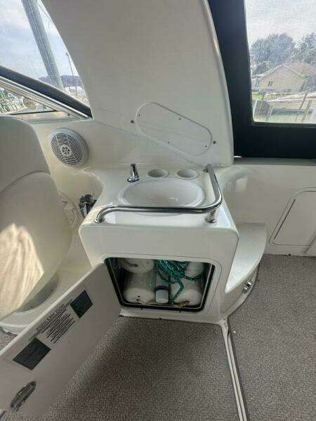 26ft Sea Ray Yacht For Sale