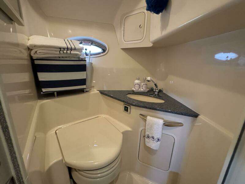 42ft Sea Ray Yacht For Sale