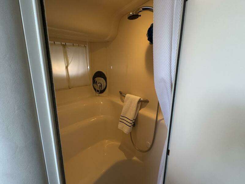 42ft Sea Ray Yacht For Sale