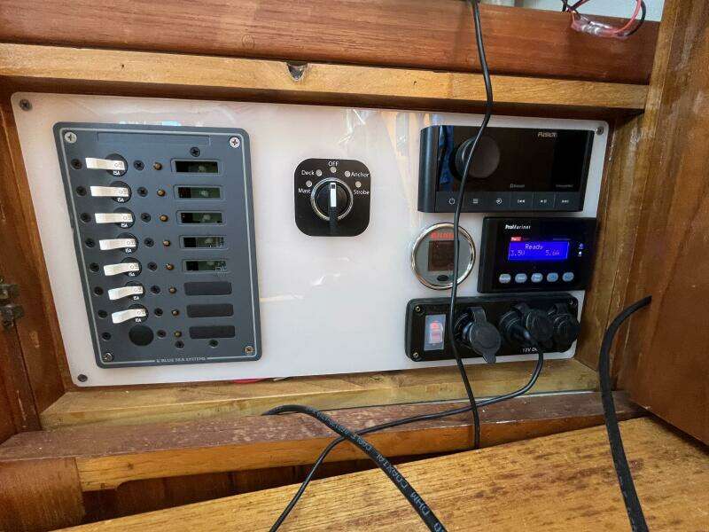 Miss Scarlet 44ft Hardin Yacht For Sale