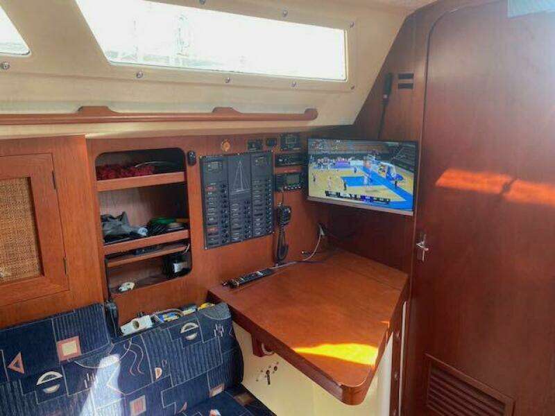 Mythos 36ft CS Yacht For Sale