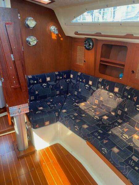 Mythos 36ft CS Yacht For Sale