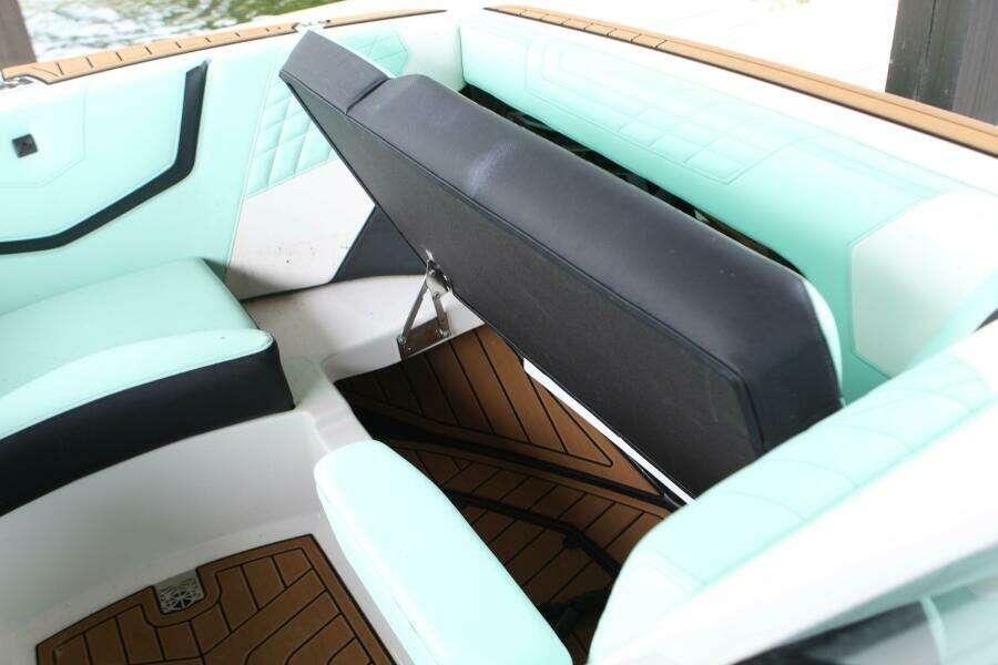23ft Nautique Yacht For Sale