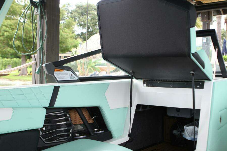 23ft Nautique Yacht For Sale
