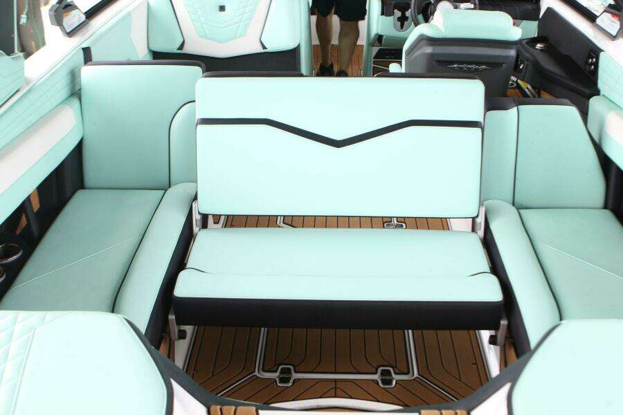 23ft Nautique Yacht For Sale