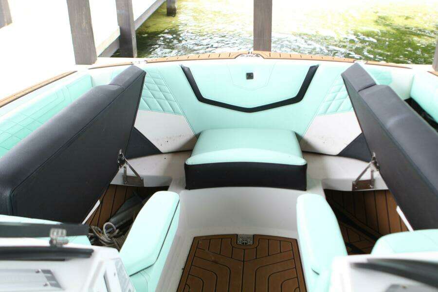 23ft Nautique Yacht For Sale