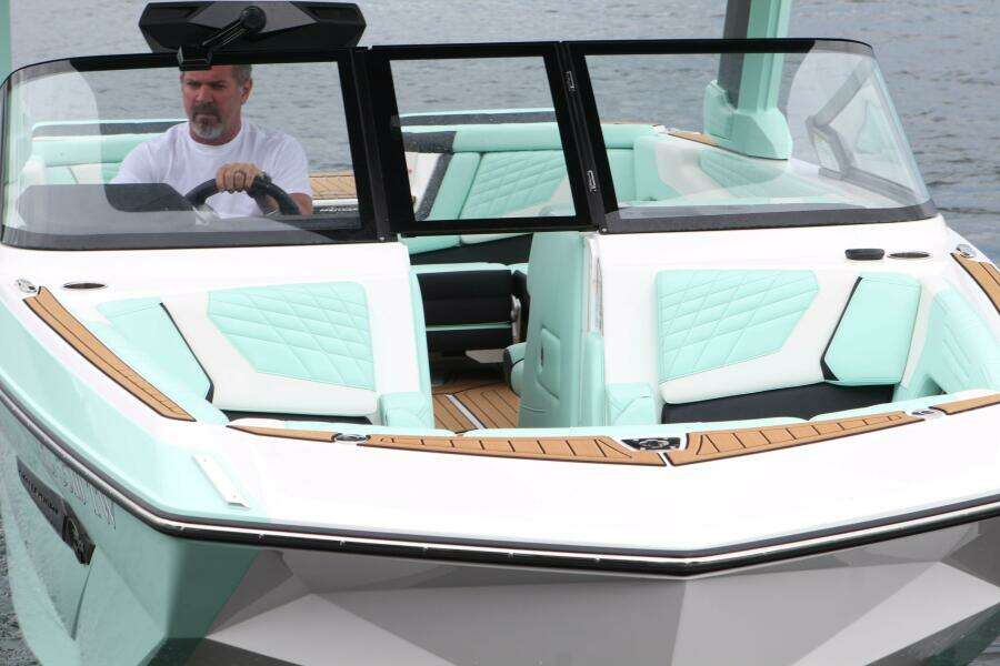 23ft Nautique Yacht For Sale