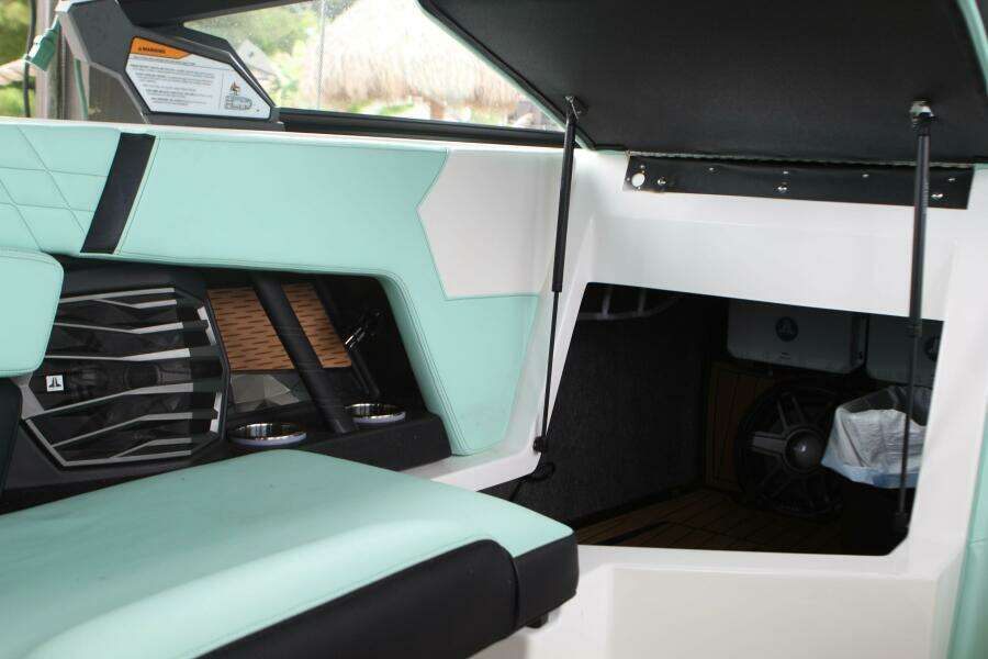 23ft Nautique Yacht For Sale