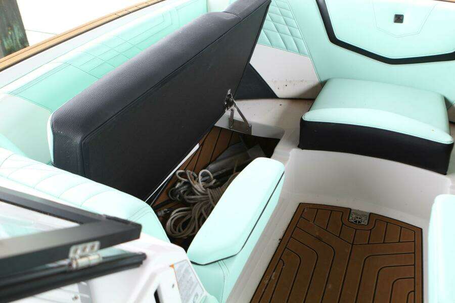 23ft Nautique Yacht For Sale