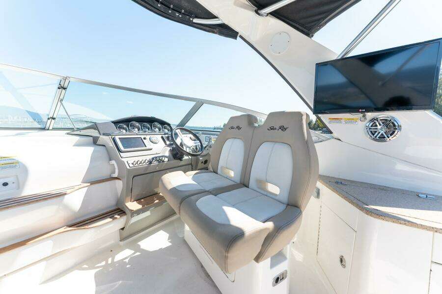 D 35ft Sea Ray Yacht For Sale