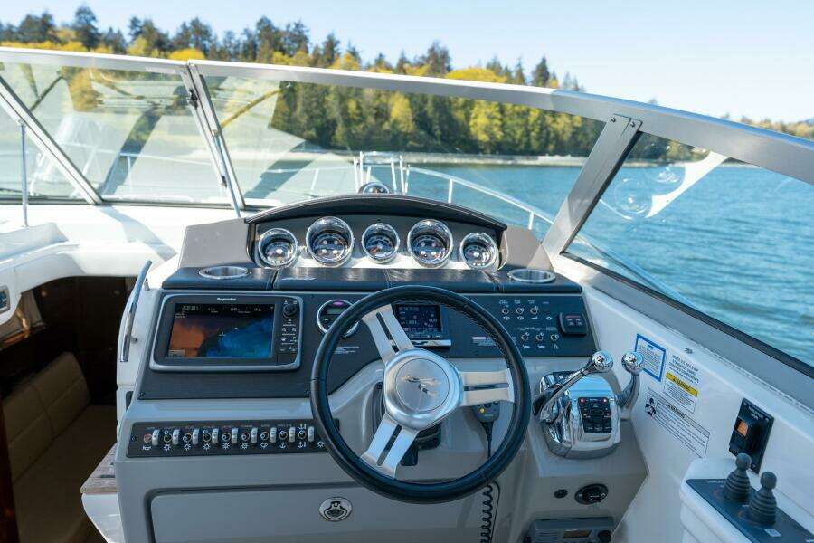 D 35ft Sea Ray Yacht For Sale
