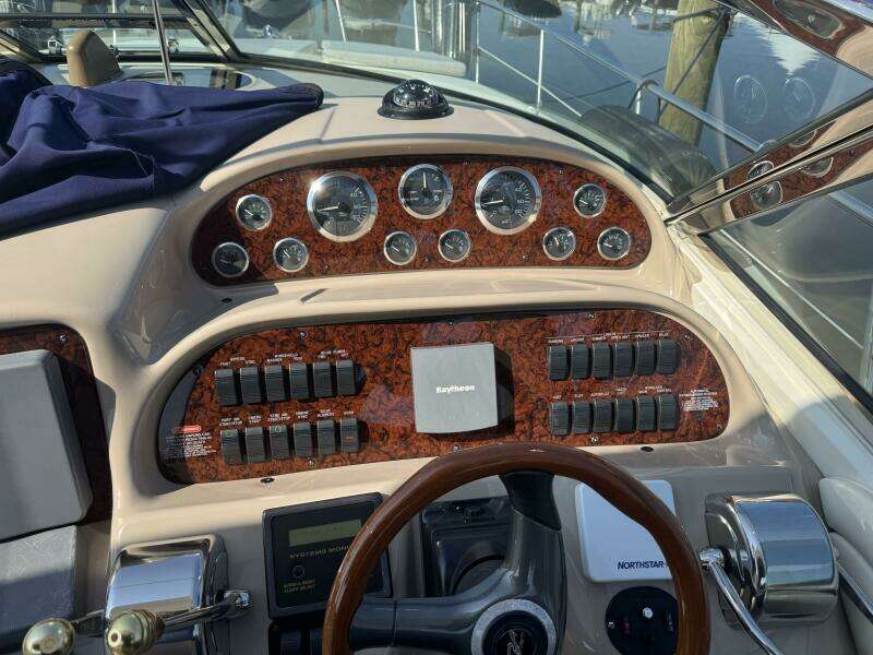 36ft Sea Ray Yacht For Sale