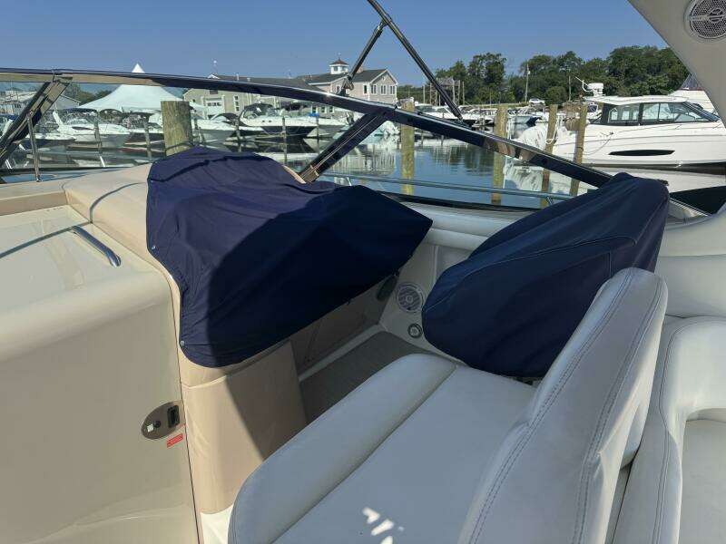 36ft Sea Ray Yacht For Sale
