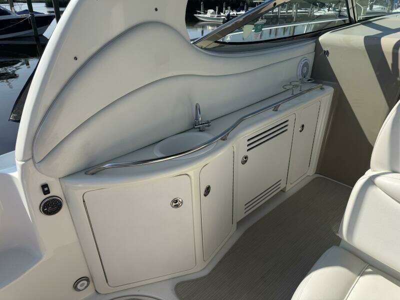 36ft Sea Ray Yacht For Sale