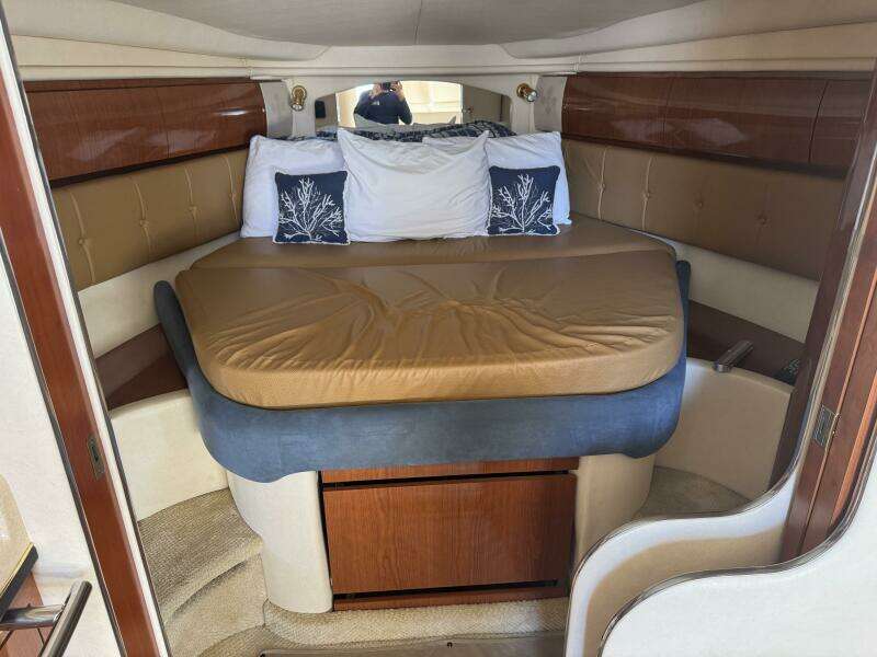 36ft Sea Ray Yacht For Sale