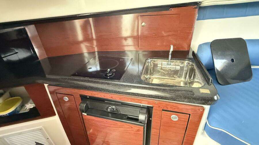 26ft Edgewater Yacht For Sale