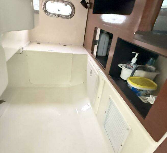26ft Edgewater Yacht For Sale
