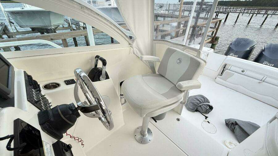 26ft Edgewater Yacht For Sale