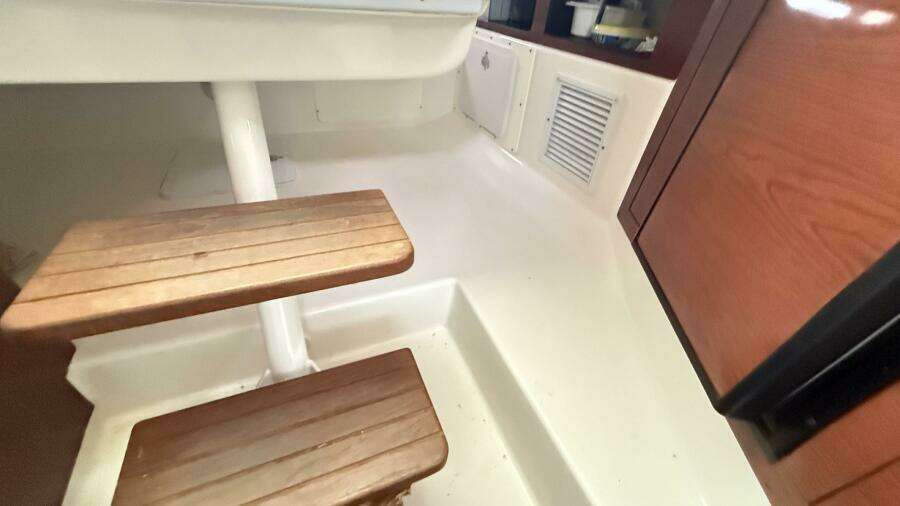 26ft Edgewater Yacht For Sale