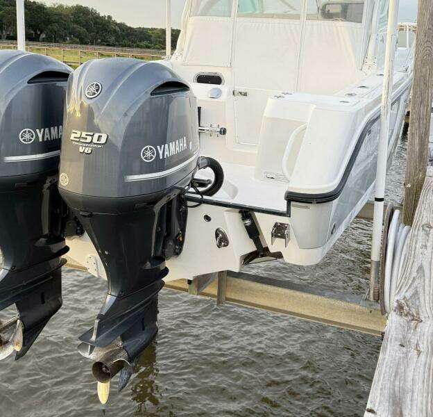 26ft Edgewater Yacht For Sale