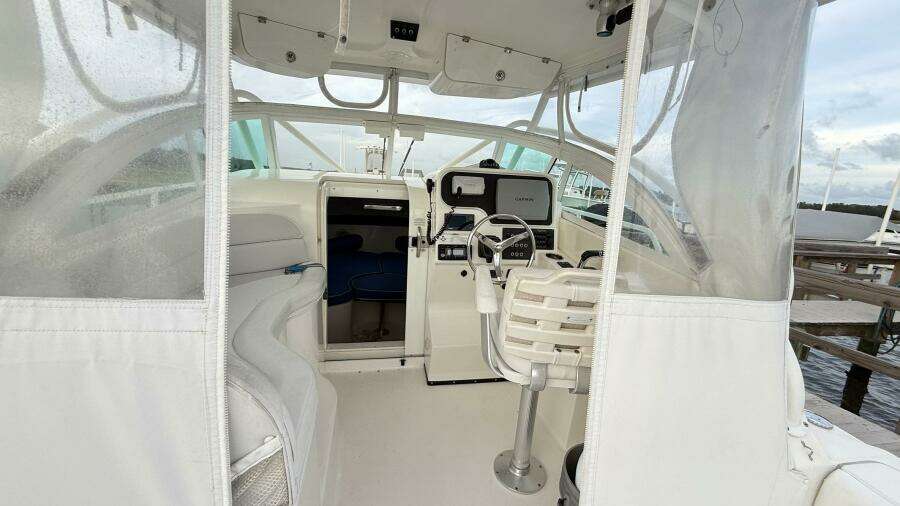 26ft Edgewater Yacht For Sale