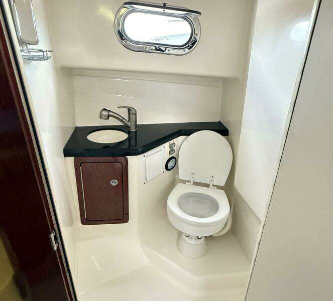 26ft Edgewater Yacht For Sale