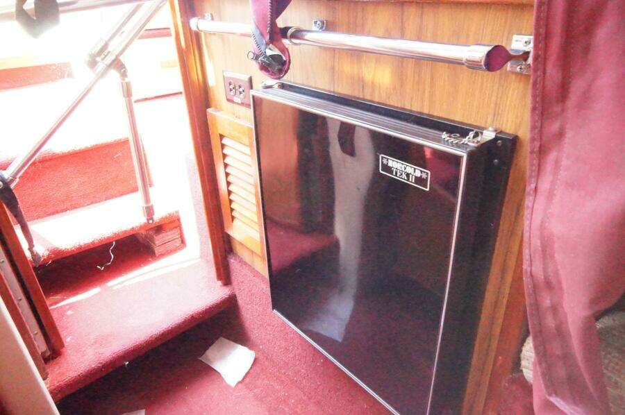 23ft Sea Ray Yacht For Sale