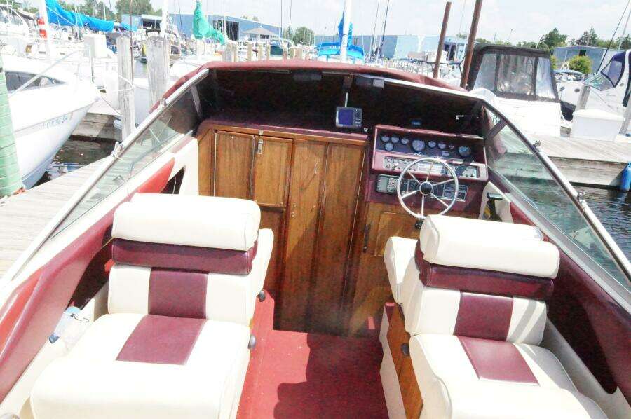 23ft Sea Ray Yacht For Sale